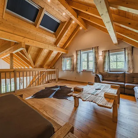 Penthouse Weiglhof Russbach am Pass Gschutt