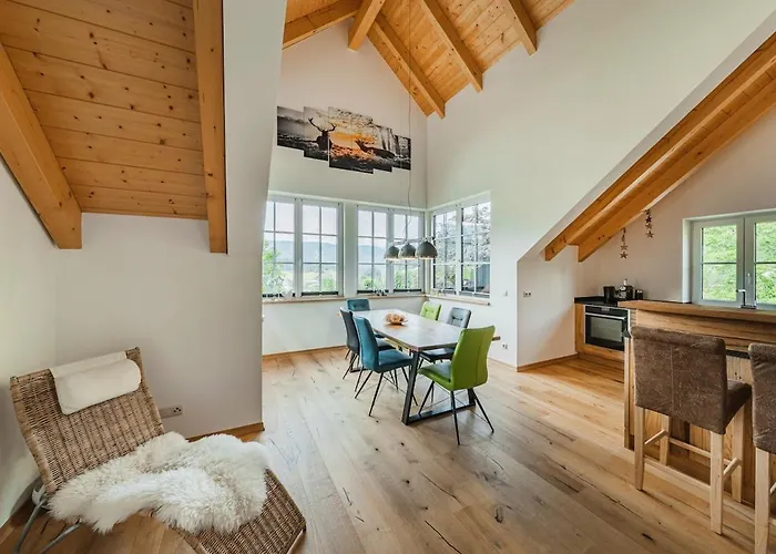 Penthouse Weiglhof 公寓 *